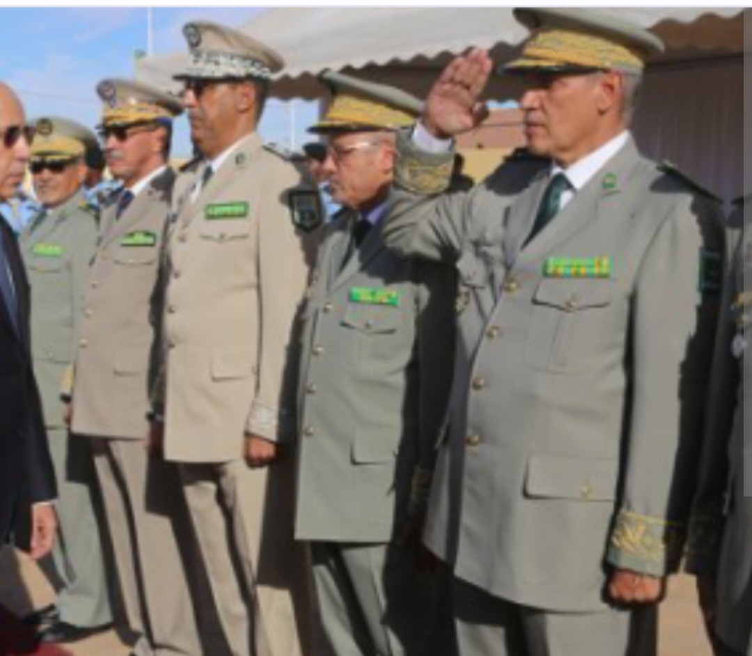 Militaires:la marche au pas