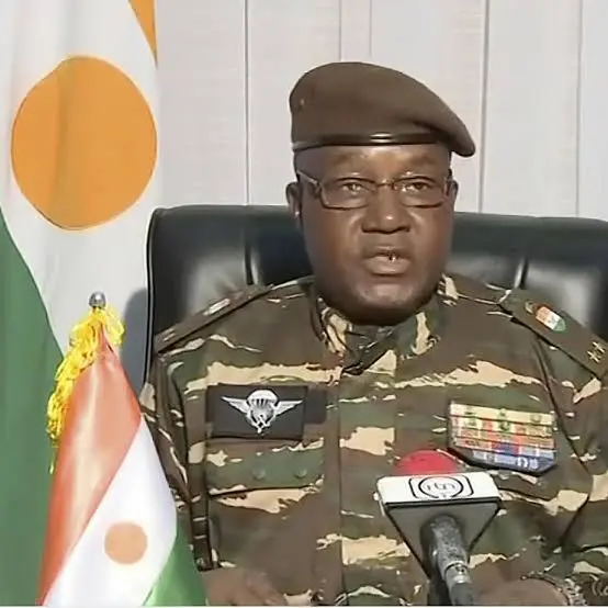 Niamey accuse la France : le président Tiani dénonce une implication française dans le terrorisme avec le soutien de pays voisins dont la Mauritanie.