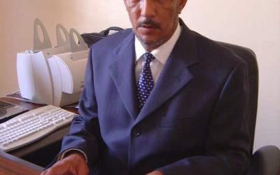 Un salut,  sans le complexe du colonisé, à la langue française.