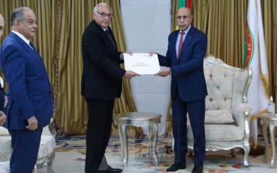 Le Ministre algerien des Affaires etrangeres porteur d’un message du President algérien reçu par le President mauritanien